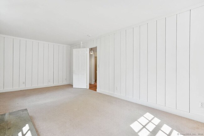 Building Photo - 231 N Georges Hill Rd