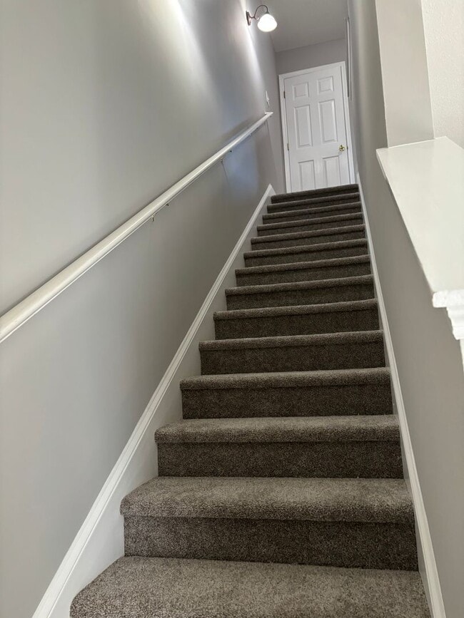 Building Photo - 2 bed / 2.5 bath Townhome ~ Carolina Bays ...