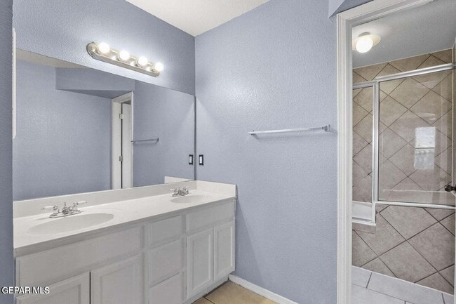 Building Photo - 653 Pete Payan Dr