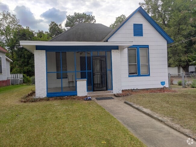 Building Photo - 1421 Willow St