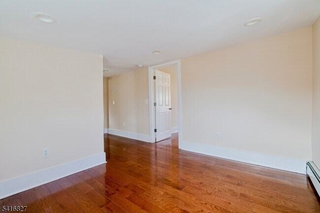 Building Photo - 58-60 Prospect Street Unit