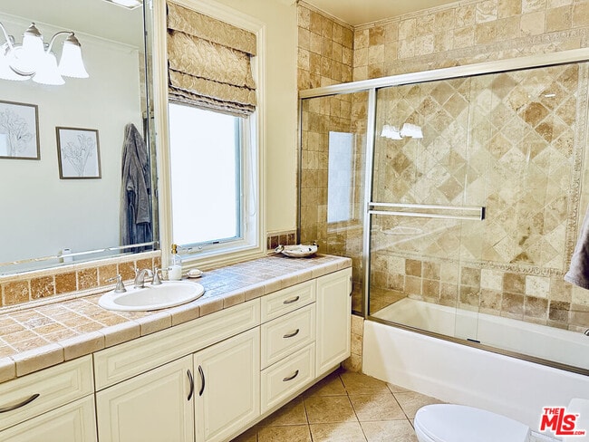 Building Photo - 1447 San Ysidro Dr