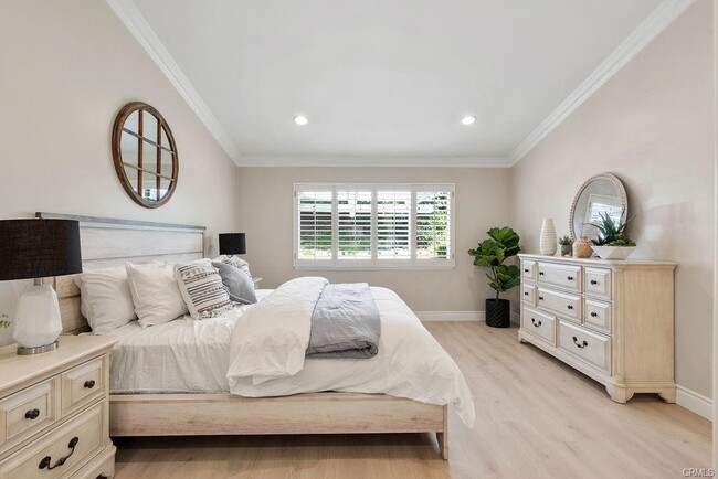 Building Photo - 6908 Country Club Dr