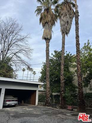 Building Photo - 14535 Weddington St