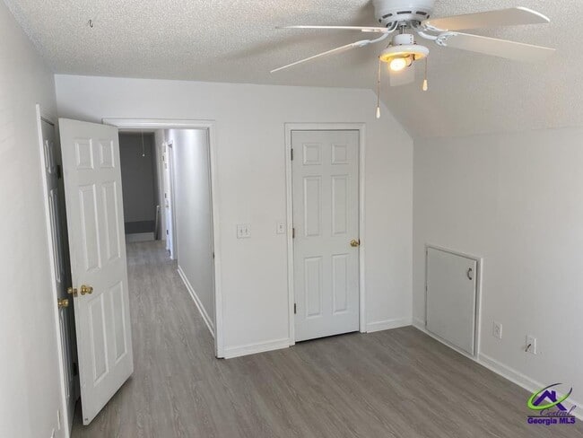 Building Photo - 282 Northridge Dr