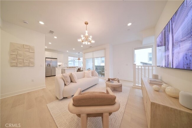 Building Photo - 145 Sora