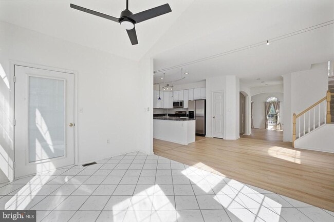 Building Photo - 44094 Saxony Terrace