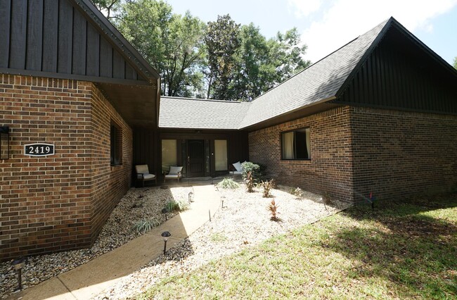 Building Photo - Updated Home in Rocky Bayou