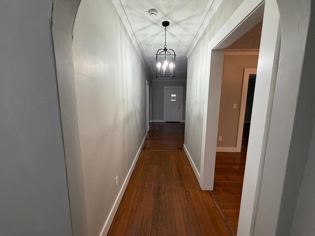 Building Photo - 123 Division Ave