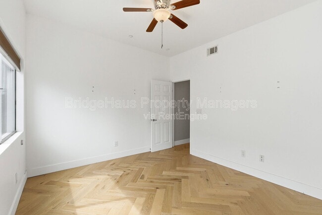 Building Photo - 4147 Bachman Pl