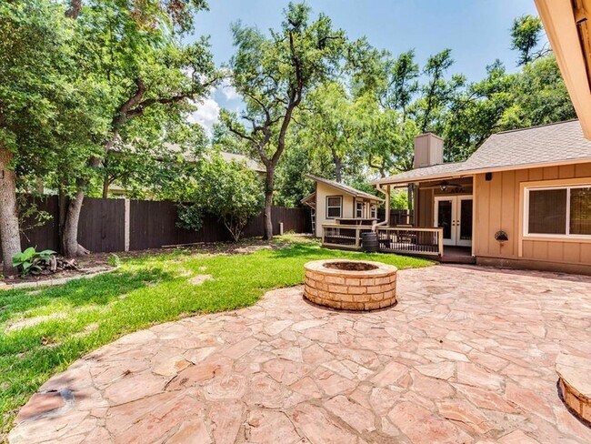 Building Photo - 808 Timber Trail