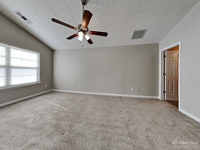 Building Photo - 148 Silver Fox Trail