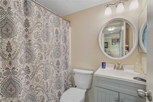 Building Photo - 4538 SE 5th Pl