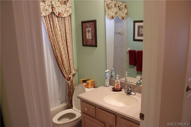 Building Photo - 1124 W Skyview Crossing Dr