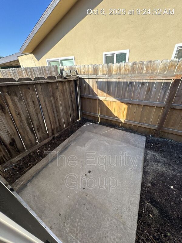 Building Photo - 2941 W Caldwell Ave