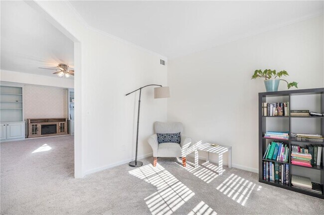 Building Photo - 812 Pinder Point Ct