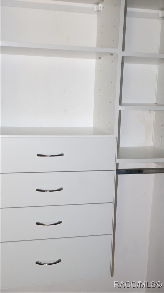 Building Photo - 9601 W Berry Ln