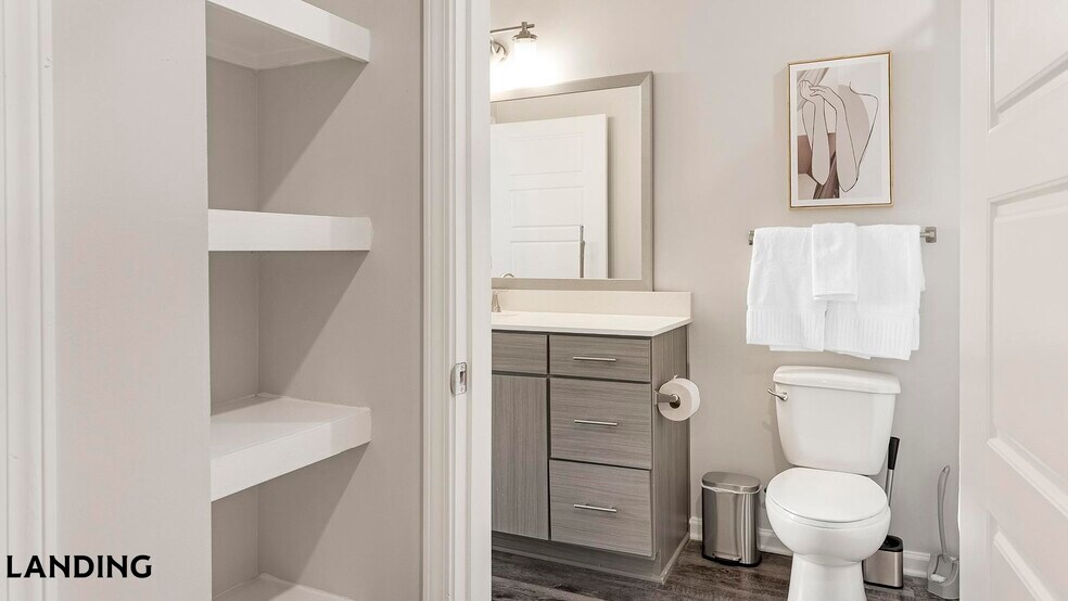 Building Photo - 5340 Periwinkle Hl Ave