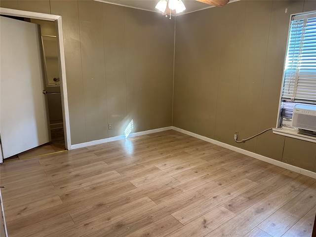 Building Photo - 717 S La Salle Dr