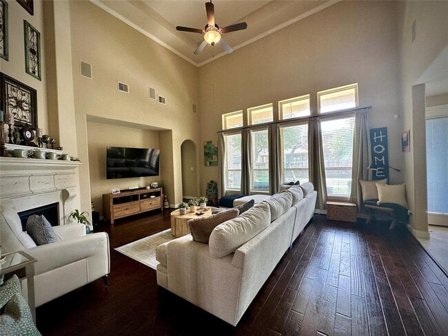 Building Photo - 10314 Hatcher Dr