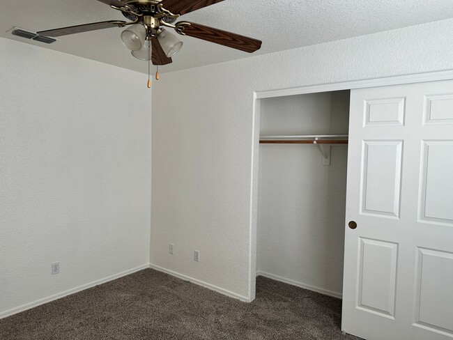 Building Photo - 111 Cypress Dr