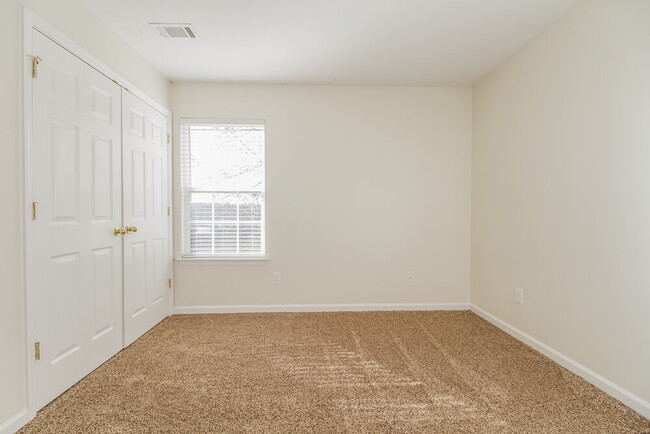 Building Photo - 5525 Craftwood Dr