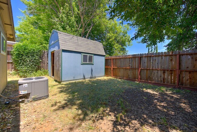 Building Photo - 6854-6854 Concert Way