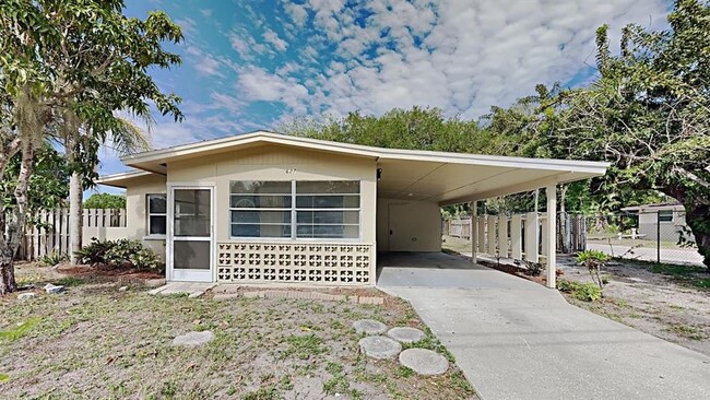 Building Photo - 5852 Ocean Isle Dr