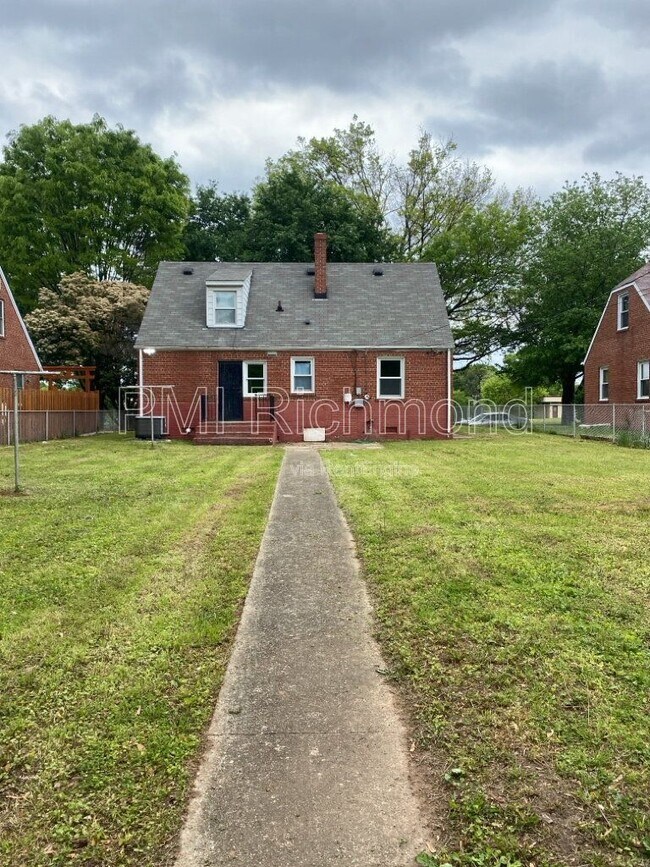 Building Photo - 3007 Grant St