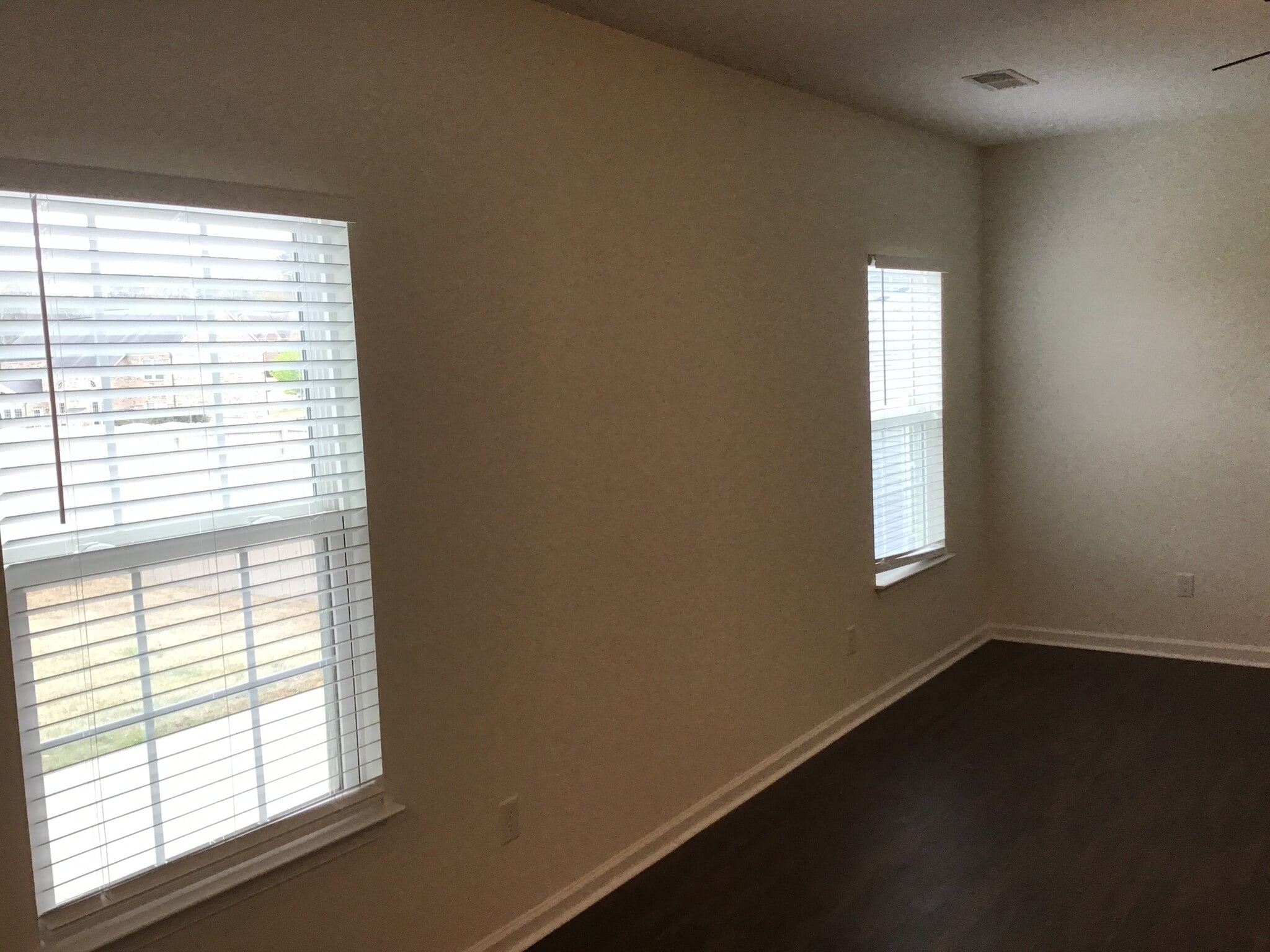 Building Photo - 233 Sandusky Ln