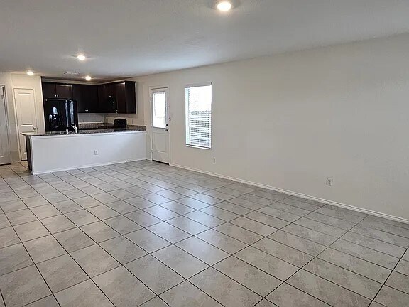 Building Photo - 6505 Cannonade Dr