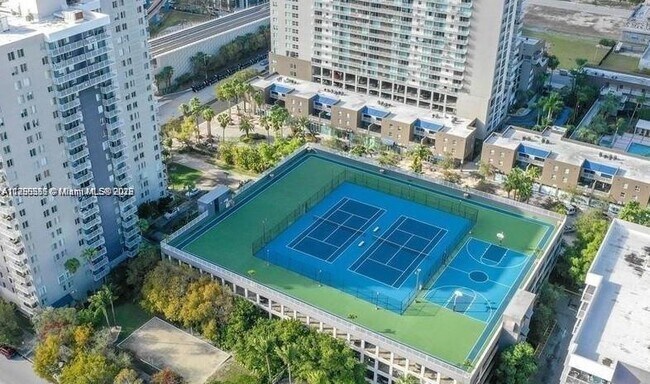 Building Photo - 850 N Miami Ave