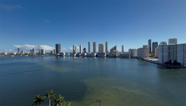 Building Photo - 2600 Island Blvd