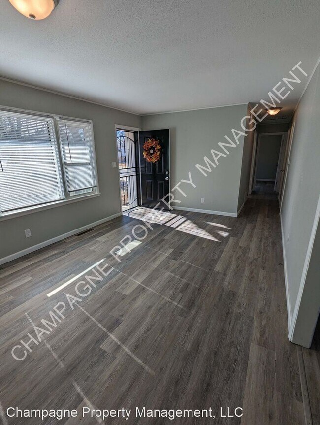 Building Photo - 3 br, 1 bath House - 5806 Fairlane Dr.