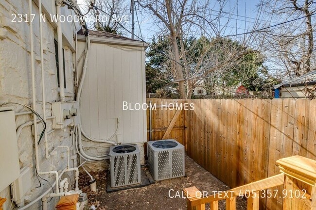 Building Photo - 2317 N Woodward Ave