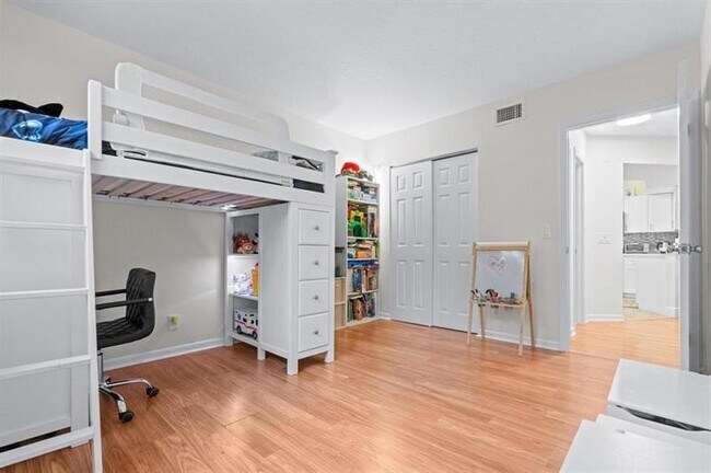 Building Photo - 8851 Wiles Rd