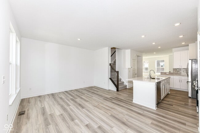 Building Photo - 9325 Somerford Dr