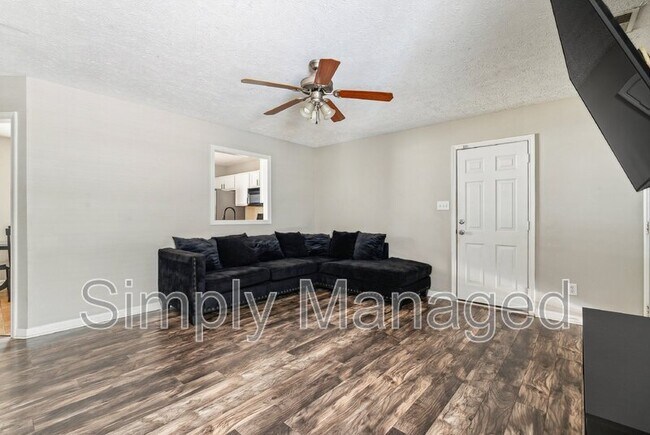 Building Photo - 2033 Ashton Rd