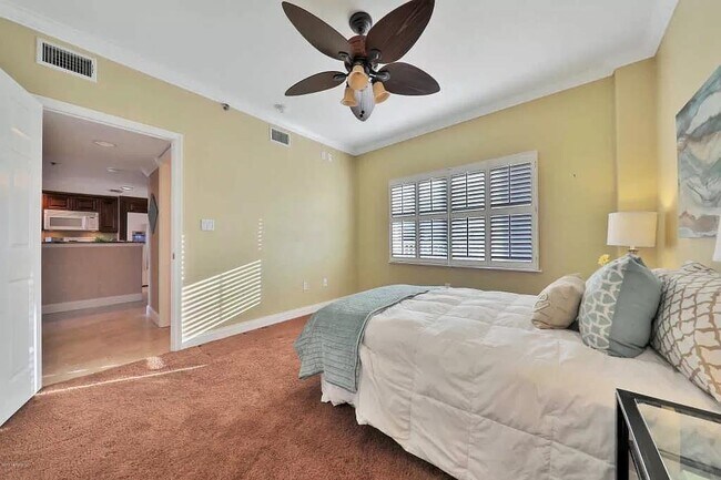 Building Photo - 157 Marine St