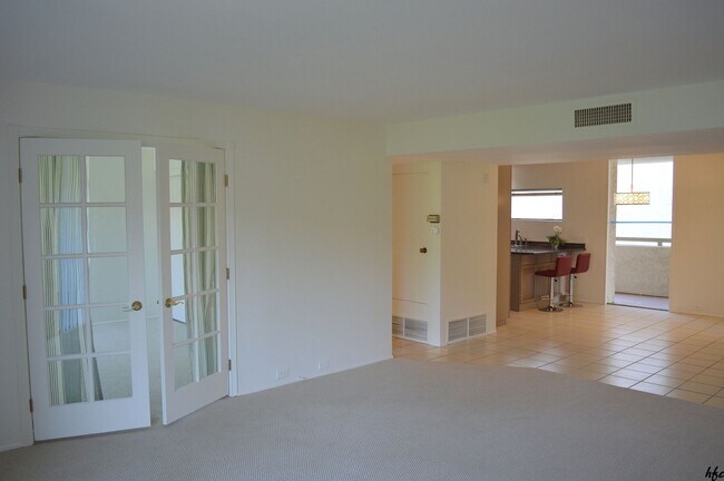 Building Photo - Indian Canyons Suite, Long term, UNFURNISHED,