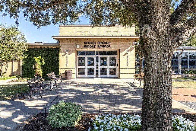 Building Photo - 780 Kuhlman Rd