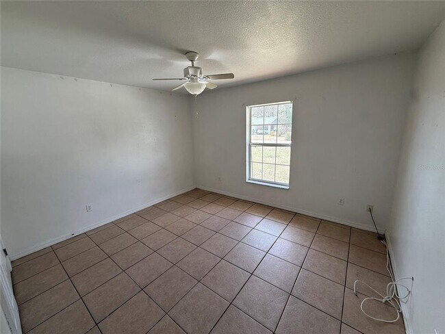 Building Photo - 9515 SW 31st Ct