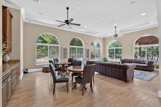 Building Photo - 2873 Creekway Dr