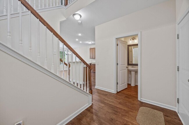 Building Photo - 8988 Cat Tail Pond Rd