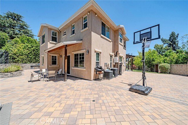 Building Photo - 1217 Olive Ln