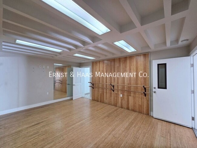 Building Photo - 1848 Benecia Ave