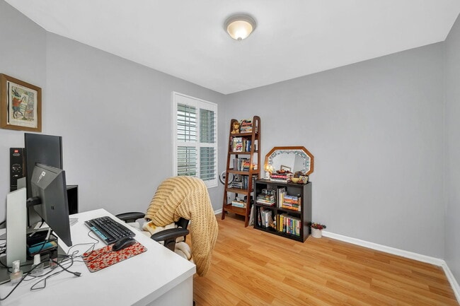 Building Photo - 3605 Forestview Dr