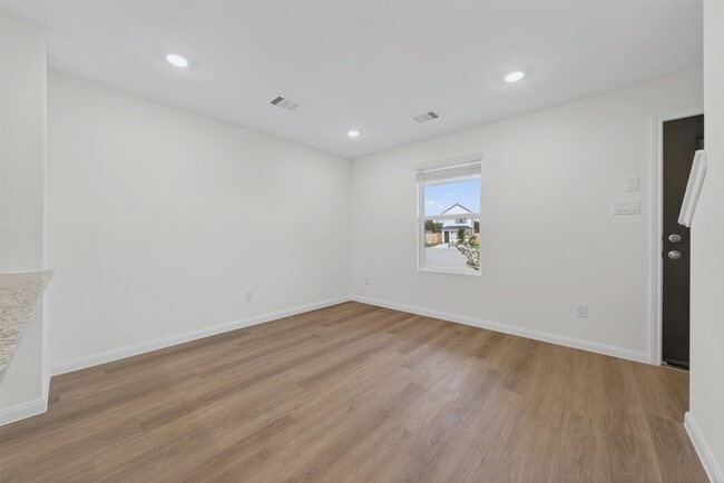 Building Photo - 12239 Shield Crest Ct