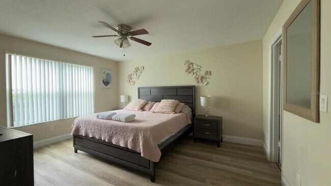 Building Photo - 5014 Laguna Bay Cir