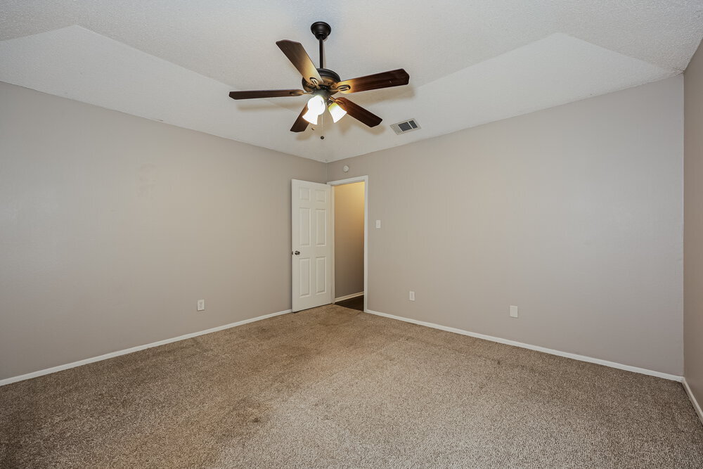 Building Photo - 8540 Whitney Dr